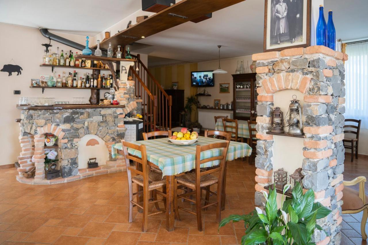 028 - Agriturismo "Il Boschetto" Con Piscina, Pace E Natura - Camera Familiare Cavizzano Eksteriør bilde