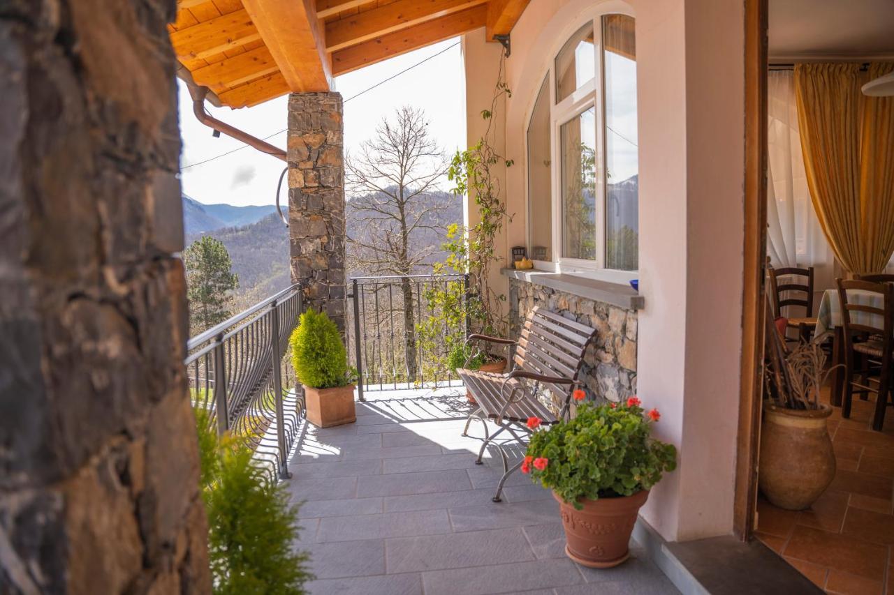 028 - Agriturismo "Il Boschetto" Con Piscina, Pace E Natura - Camera Familiare Cavizzano Eksteriør bilde