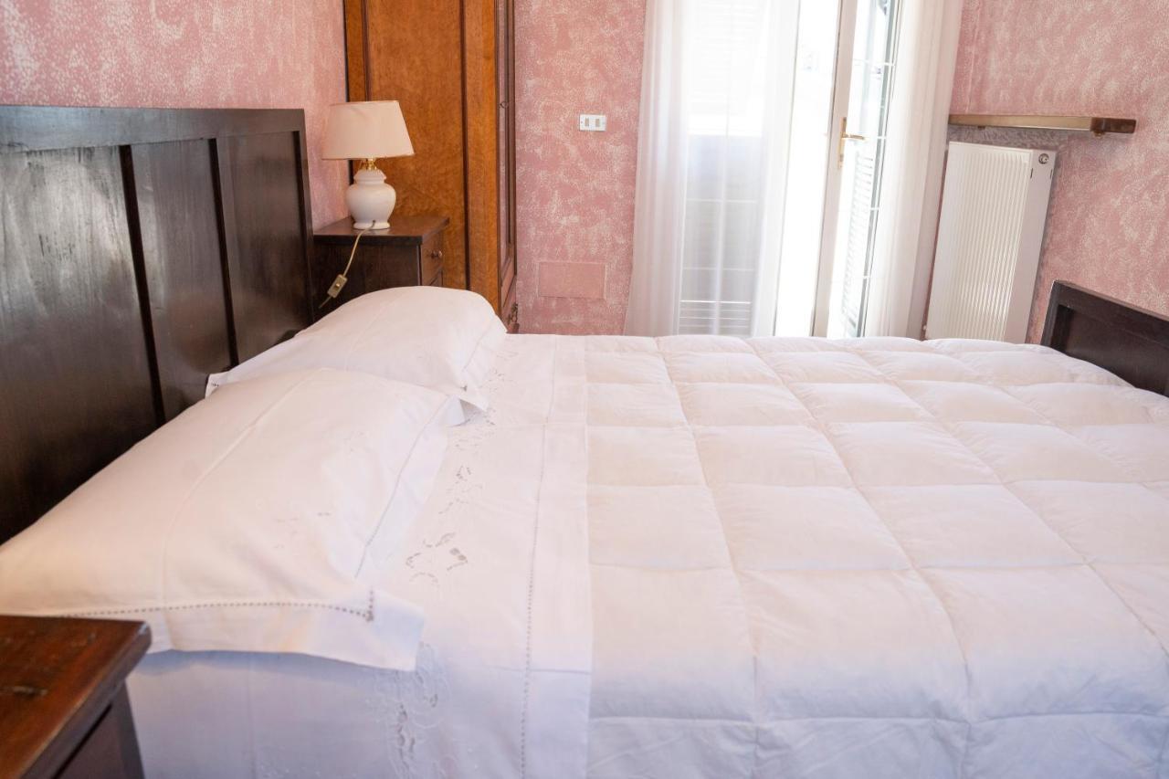 028 - Agriturismo "Il Boschetto" Con Piscina, Pace E Natura - Camera Familiare Cavizzano Eksteriør bilde