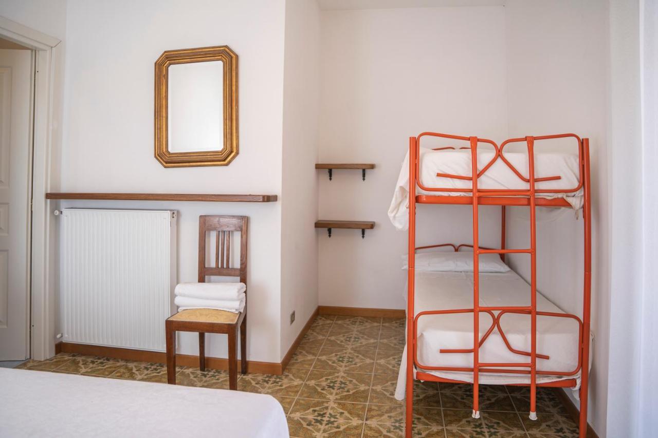028 - Agriturismo "Il Boschetto" Con Piscina, Pace E Natura - Camera Familiare Cavizzano Eksteriør bilde
