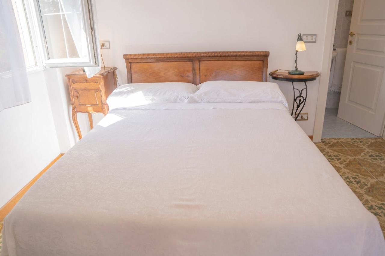 028 - Agriturismo "Il Boschetto" Con Piscina, Pace E Natura - Camera Familiare Cavizzano Eksteriør bilde