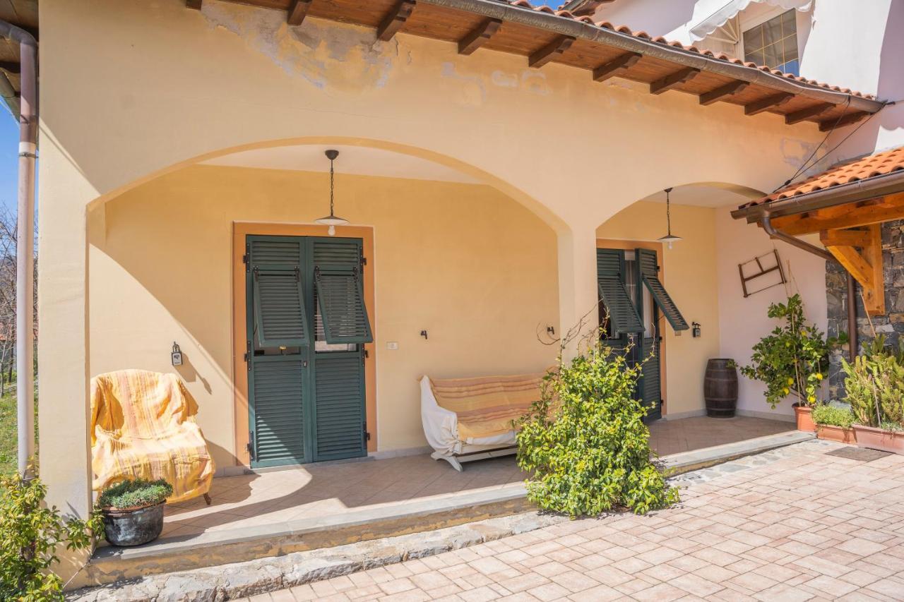 028 - Agriturismo "Il Boschetto" Con Piscina, Pace E Natura - Camera Familiare Cavizzano Eksteriør bilde